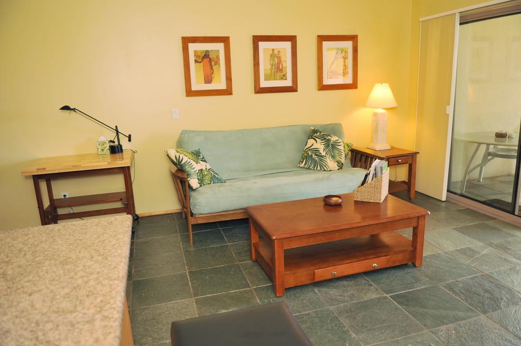 Aloha Aku Inn & Suites Кихеи Стая снимка
