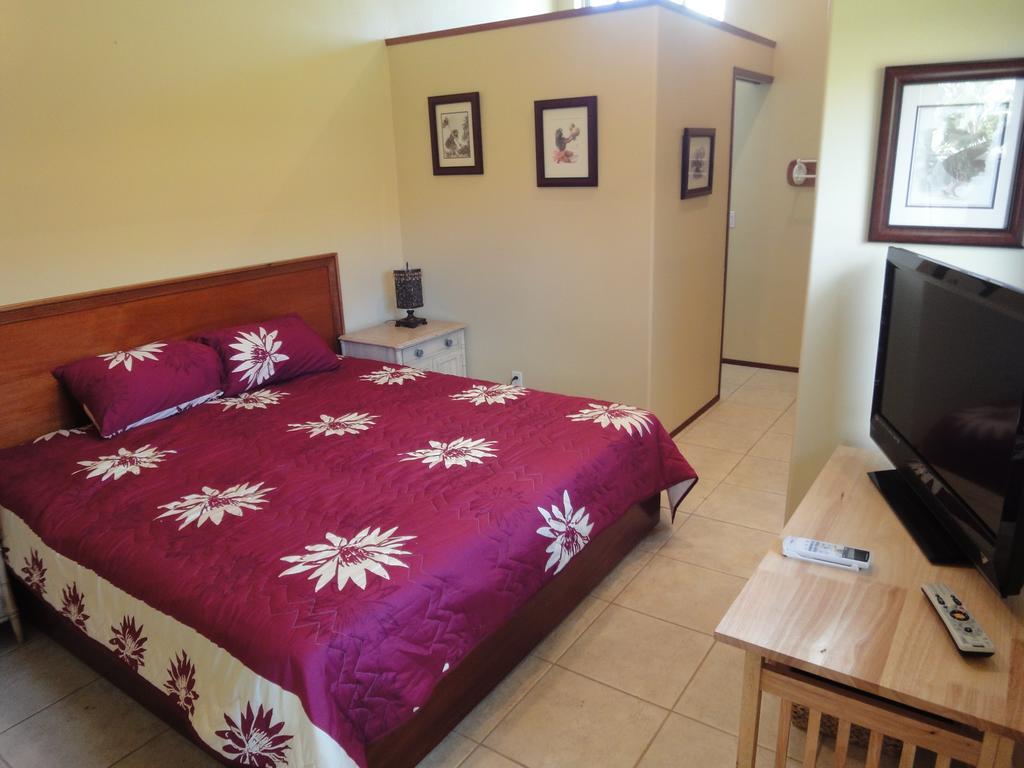 Aloha Aku Inn & Suites Кихеи Стая снимка