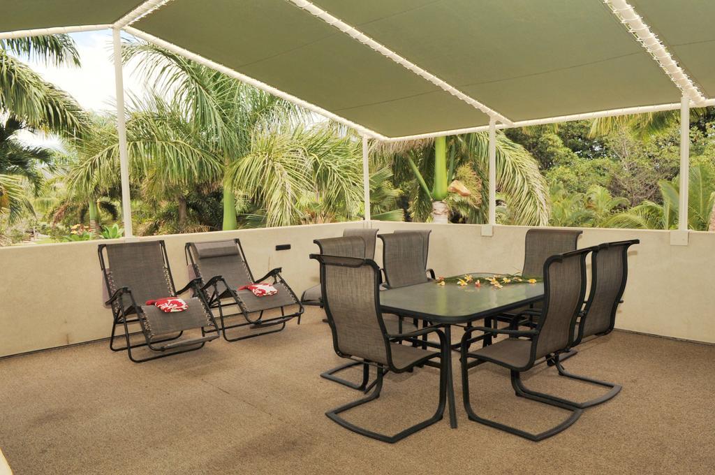 Aloha Aku Inn & Suites Кихеи Стая снимка